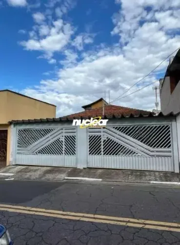 Excelente Oportunidade de Compra! Casa Térrea + Edícula