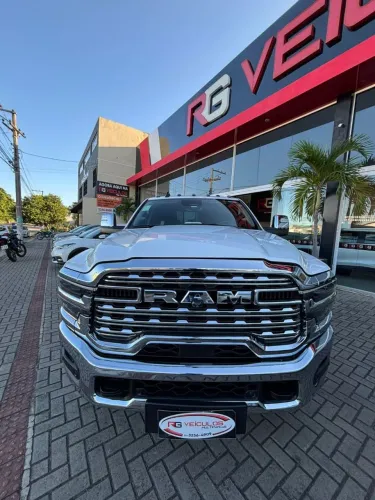 Ram 3500 Limited Longhorn 6.7 TB CD Diesel 2025