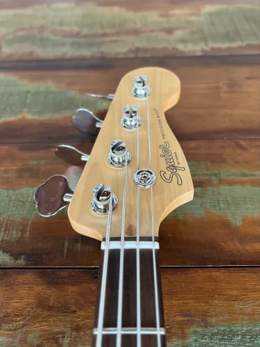 Baixo Squier Precision Bass Sunburst