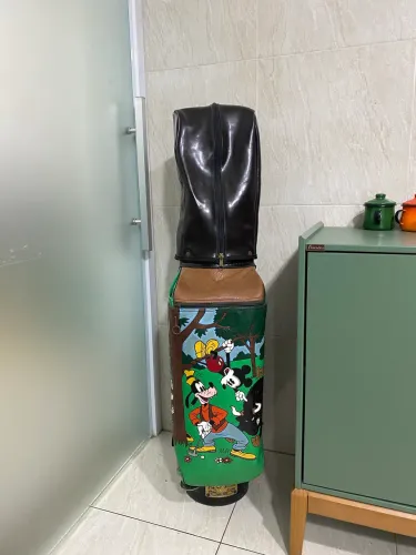 Bolsa de Golfe Disney em Couro Série Edição Ltda