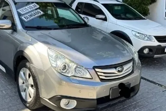 Subaru Outback 3.6 H6 SW Aut. 2011