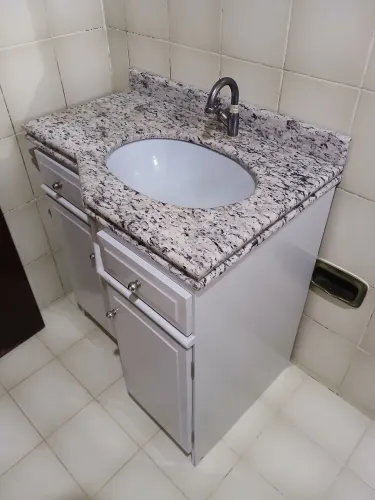 Balcão pra banheiro 