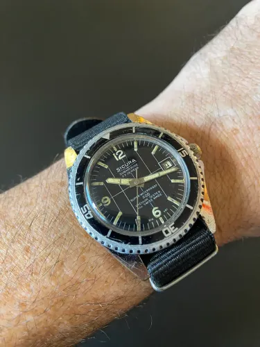 Relógio Vintage Sicura Diver 400