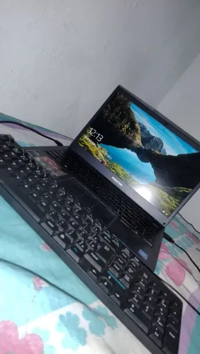 Notebook + carregador+ teclado