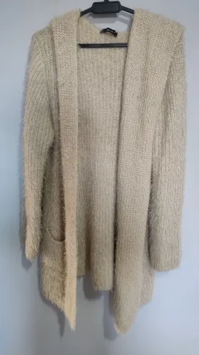 Casaco de frio peludo