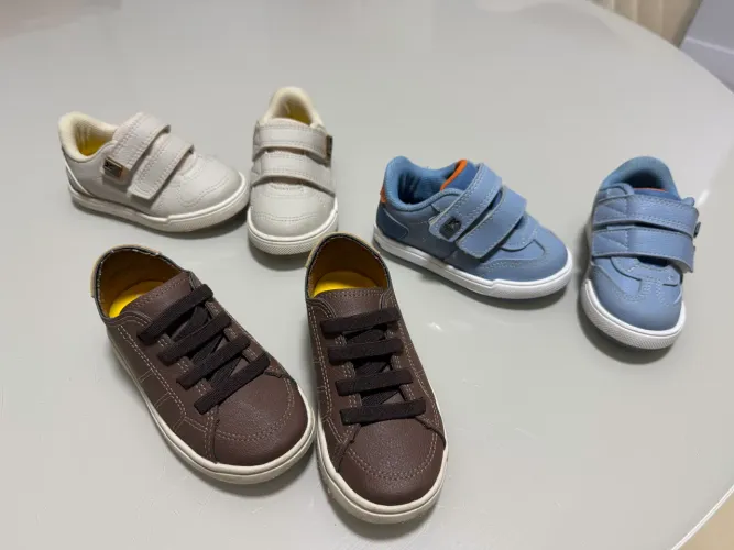 Sapatos klin 21 e 22 novos 