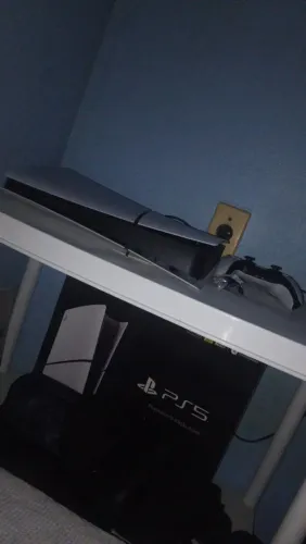 PlayStation 5 - Estado de novo! (Apenas 2 meses de uso)