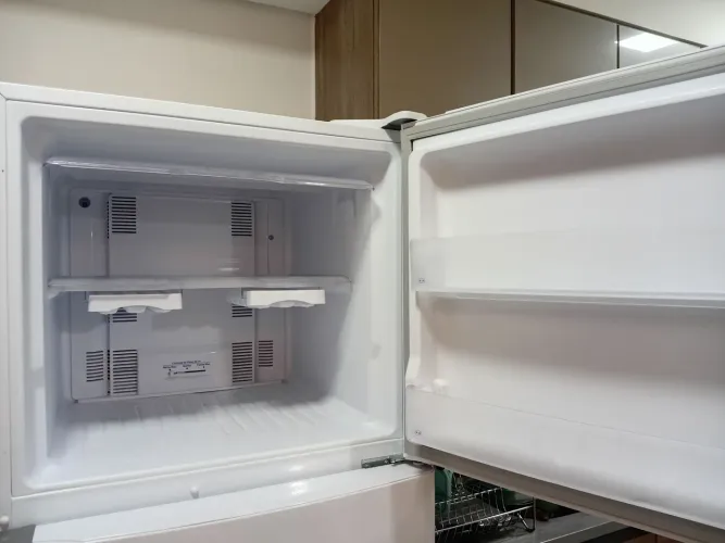 Refrigerador 2p 387L Frost Free Panasonic