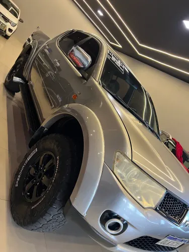 Mitsubishi L200 Triton HPE 3.2 CD TB Int.diesel AUT 2013