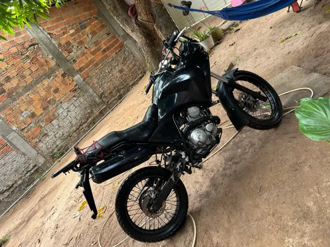 Tenere 250 em bom estado