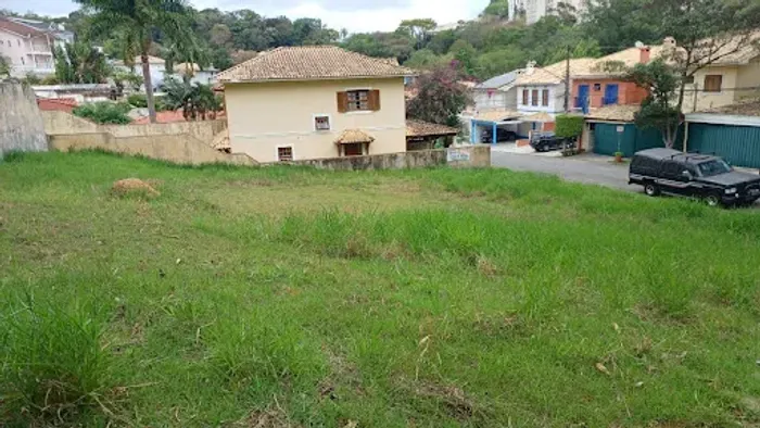 Terreno à venda, 320M2 localizado na entrada Sul do Horto Florestal, com ótima infraestrut