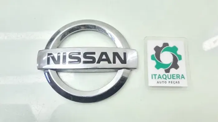 Emblema Tampa Traseira Nissan March Ano 2019 2020