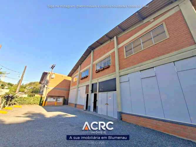 ACRC Imóveis - GL00457 - Galpão Comercial para Locação no Bairro Velha em Blumenau