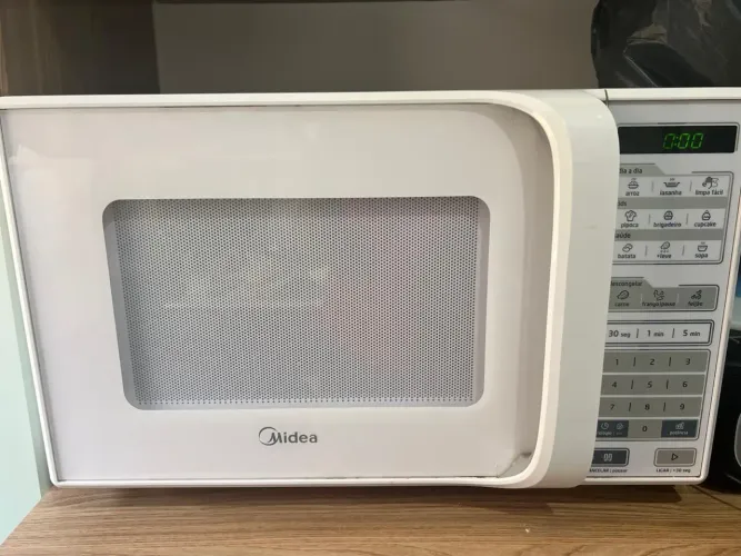 Forno de Microondas 31L