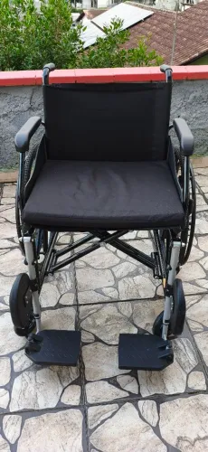 Cadeira de rodas até 130kg