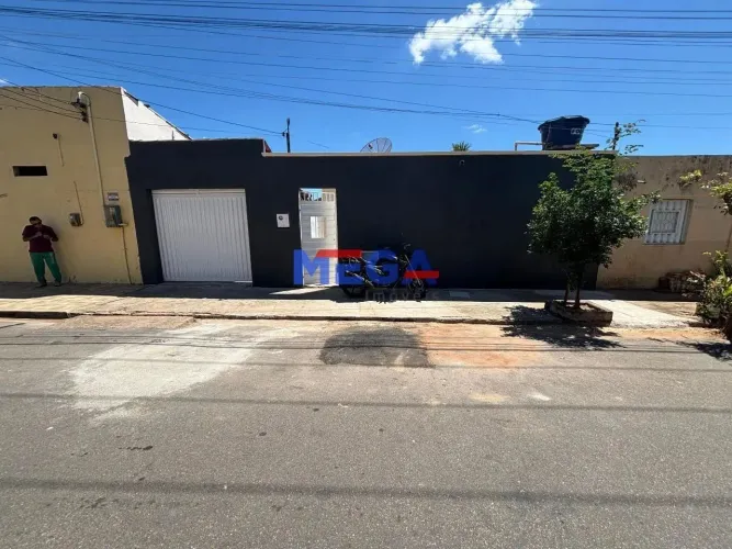 Casa com 250m² com 03 Quartos no Bairro Cirolândia -Barbalha -Ce