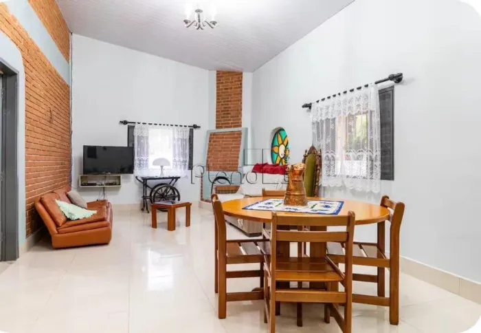 Chácara à venda em Valinhos, Parque Valinhos, com 3 quartos, com 2196 m²