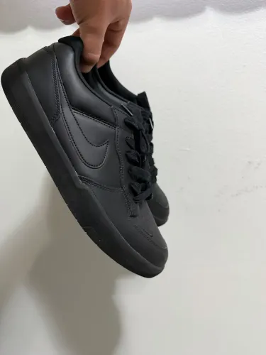Tenis Nike SB Force 58