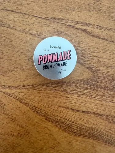 Pomada para sobrancelhas Benefit