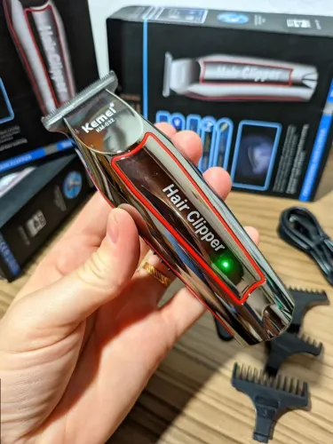 Maquininha kemei original para barba, acabamento e depilação