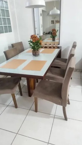 Mesa de Jantar Retangular com 6 cadeiras