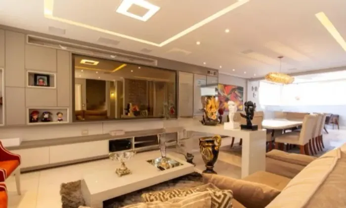 Casa em condomínio para venda com 4 quartos, sendo 3 suítes, 470m²