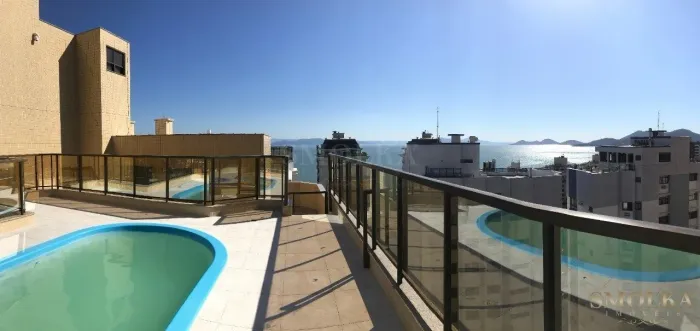 Cobertura maravilhosa com vista para Beira Mar de Florianópolis