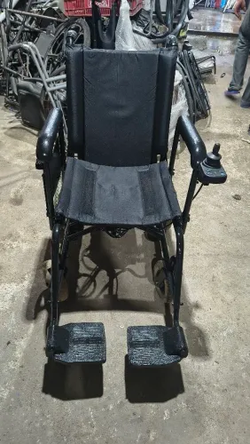 CADEIRA DE RODAS MOTORIZADA