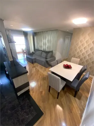 Apartamento à venda com 3 quartos, sendo 1 suíte, no condomínio Up Home Vila Carrão, São P