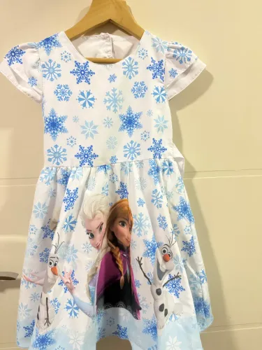 Vestido Frozen Tam. 06 - Detalhe na cintura