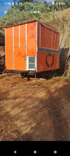 Vende-se trailer