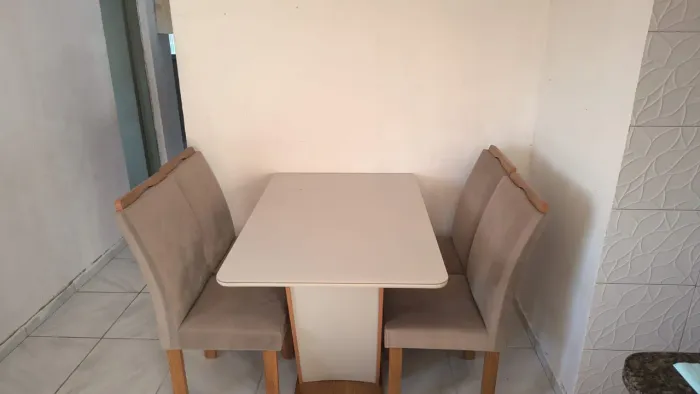 Mesa 4 cadeiras retangular 