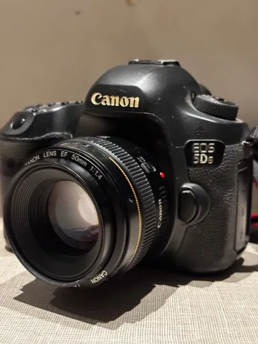 Canon EOS 5Ds + Lente Canon 50mm