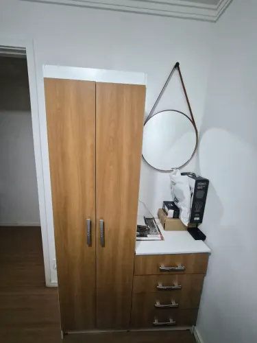 ARMÁRIO COM GAVETAS