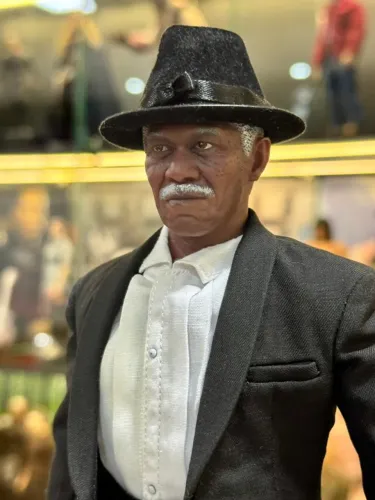 Lucius Fox 1/6 - The Dark Knight - tipo Hot Toys