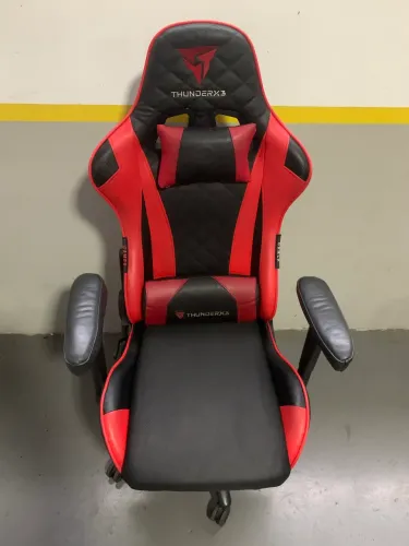 Cadeira Gamer ThunderX3 vermelha 