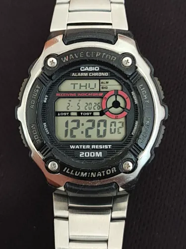 Relógio Casio WV-200A WaveCeptor 200M Alarme Cronógrafo 