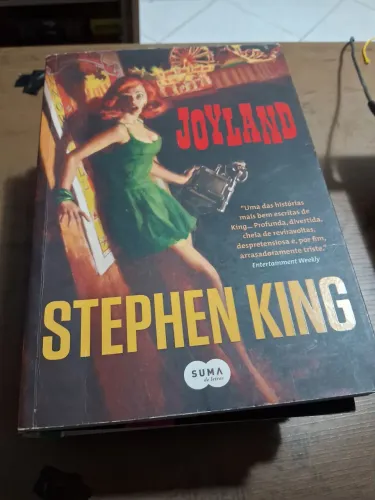  Livro Joyland - Stephen King (Editora Suma / Perfeito Estado)