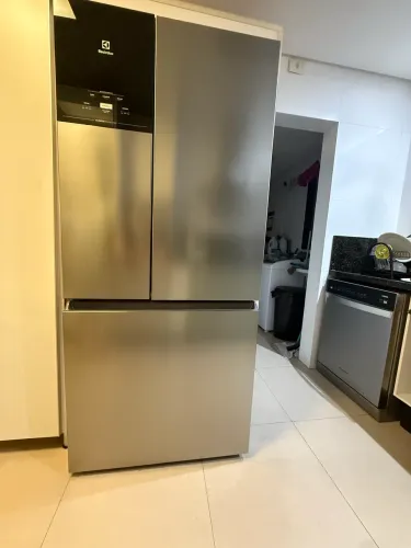 Refrigerador Electrolux Multidoor IM8S 590L Inox Look 220V ? apenas 3 meses de uso