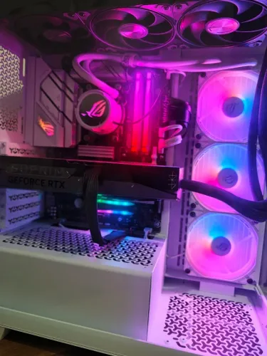 PC GAMER HIGH-END 9950X3D/64gb/RTX5080