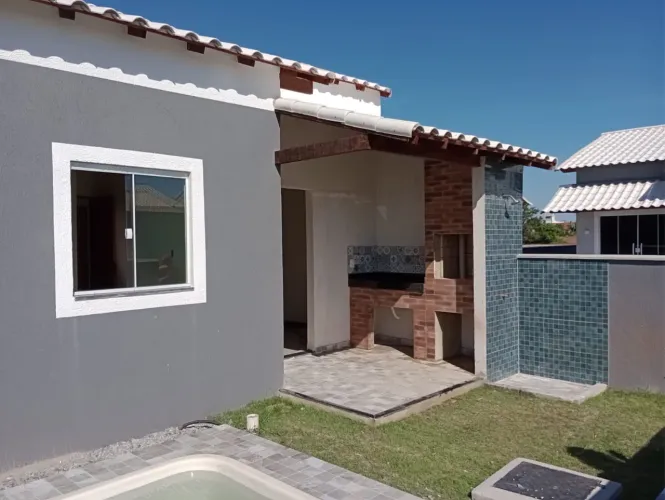  CASA COM SUÍTE - IMPERDÍVEL 