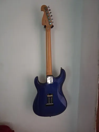 Guitarra MG32