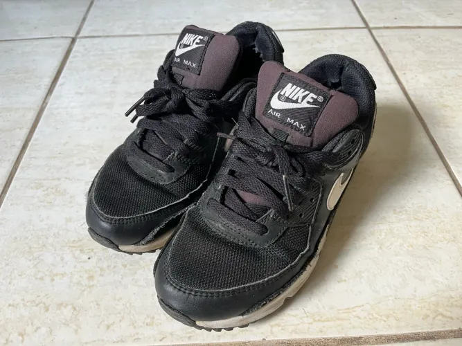Nike Air Max 90
