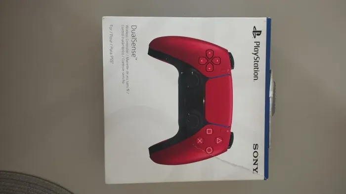 DualSense Volcanic Red