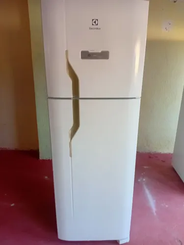 VENDO GELADEIRA ELETROLUX