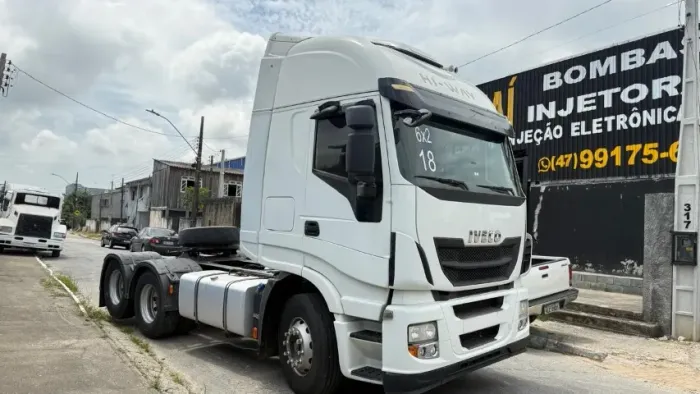 Iveco Stralis Hi Way 440 6x2 ano 2018