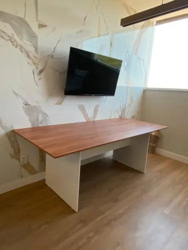 Mesa de reunião
