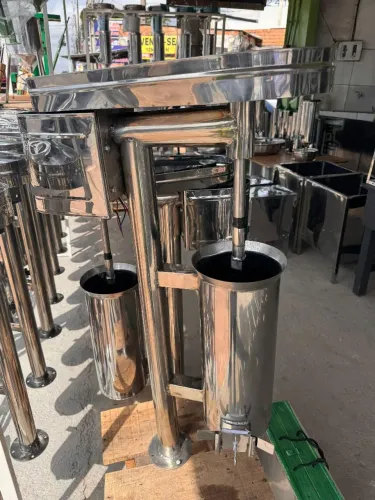 Máquina de bater açaí toda inox , profissional 