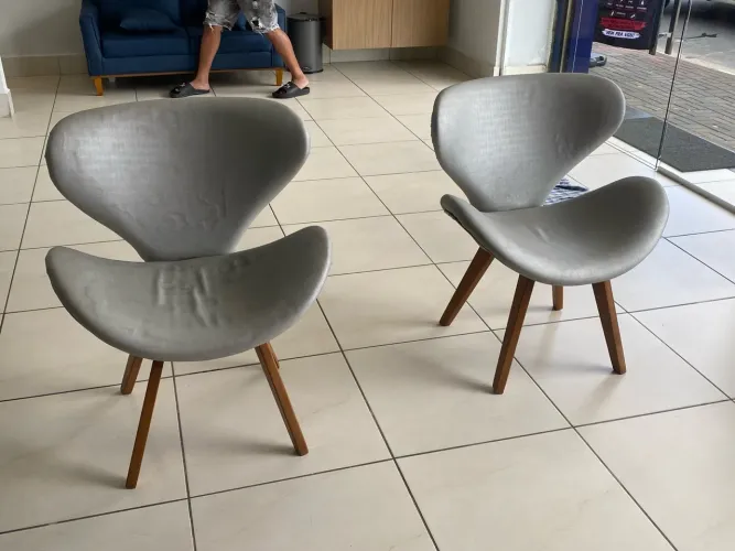 1 Poltrona Swan Prata
