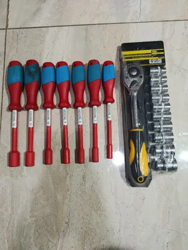 Kit Chaves isoladas gedore 7 peças + jogo de soquete Eda 11 Pcs